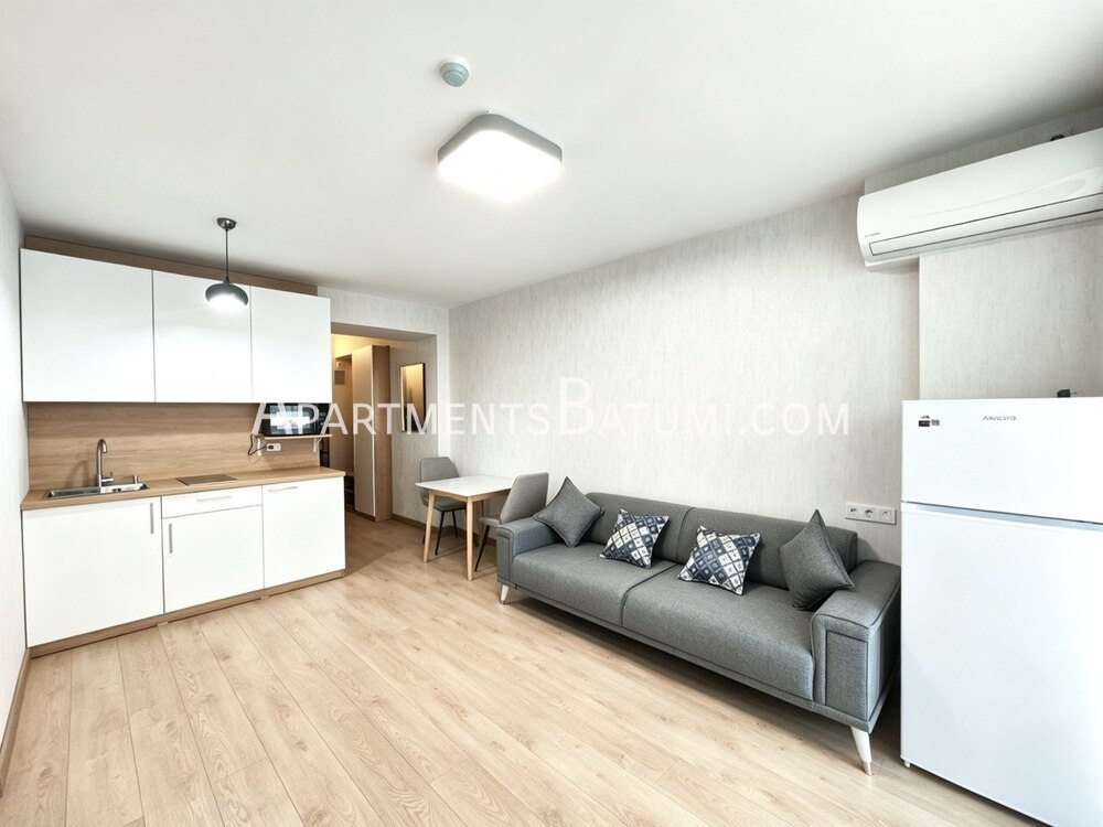 Продаётся просторная квартира 1+1 в Orbi Beach Tower, Батуми