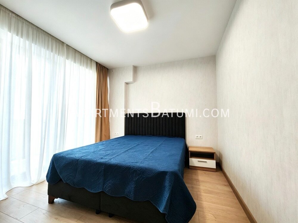 Продаётся просторная квартира 1+1 в Orbi Beach Tower, Батуми