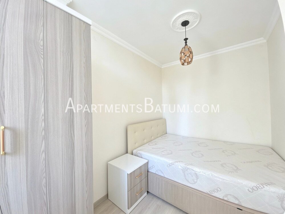 Продажа квартиры 42м² на улице Пиросмани | Батуми, вид на город