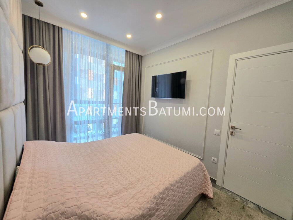 Pirosmani | Heated floors, walk-in closet, glazed balcony