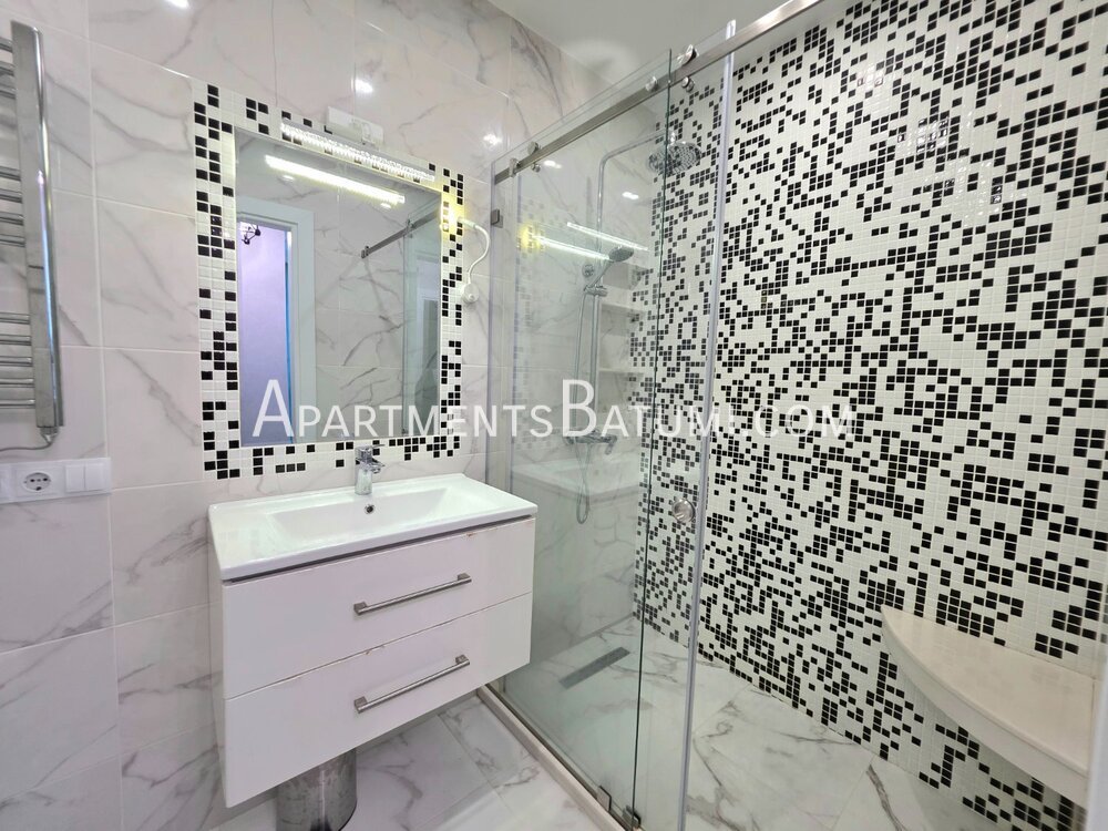 Pirosmani | Heated floors, walk-in closet, glazed balcony
