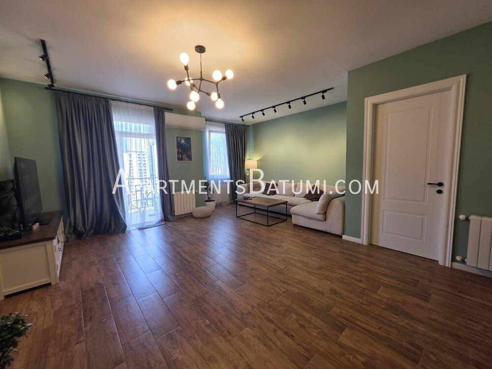 3-Bedroom 125 m² Apartment for Rent