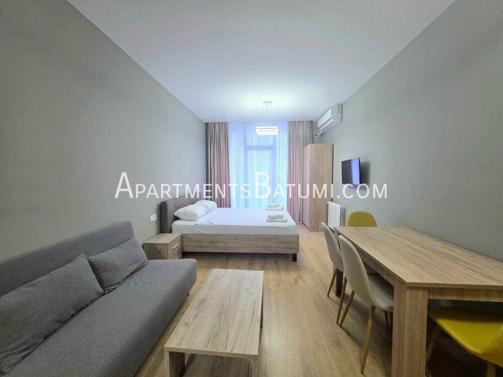 Studio 37 m² on the first line | Sea view