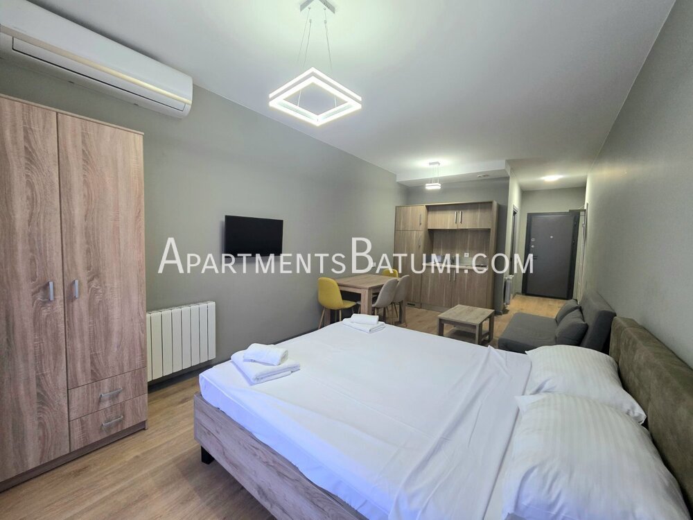 Studio 37 m² on the first line | Sea view