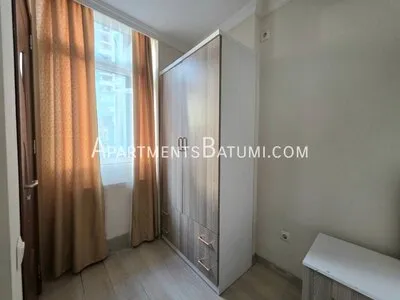 42m² apartment for sale on Pirosmani Street | Batumi, city view - 8