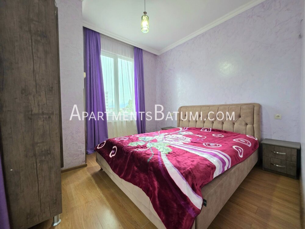 3-room 75 m² Apartment for Rent on Bagrationi