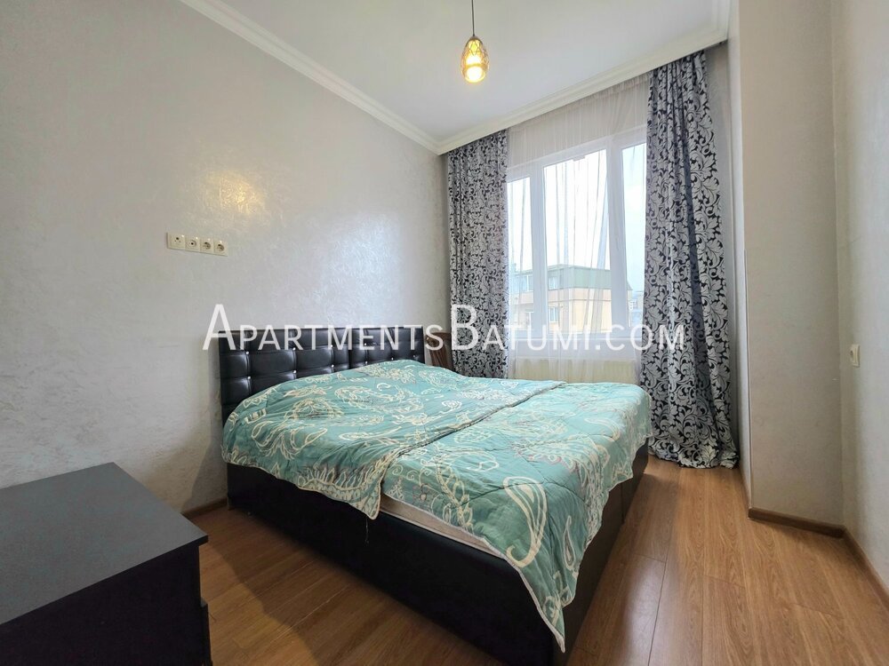3-room 75 m² Apartment for Rent on Bagrationi