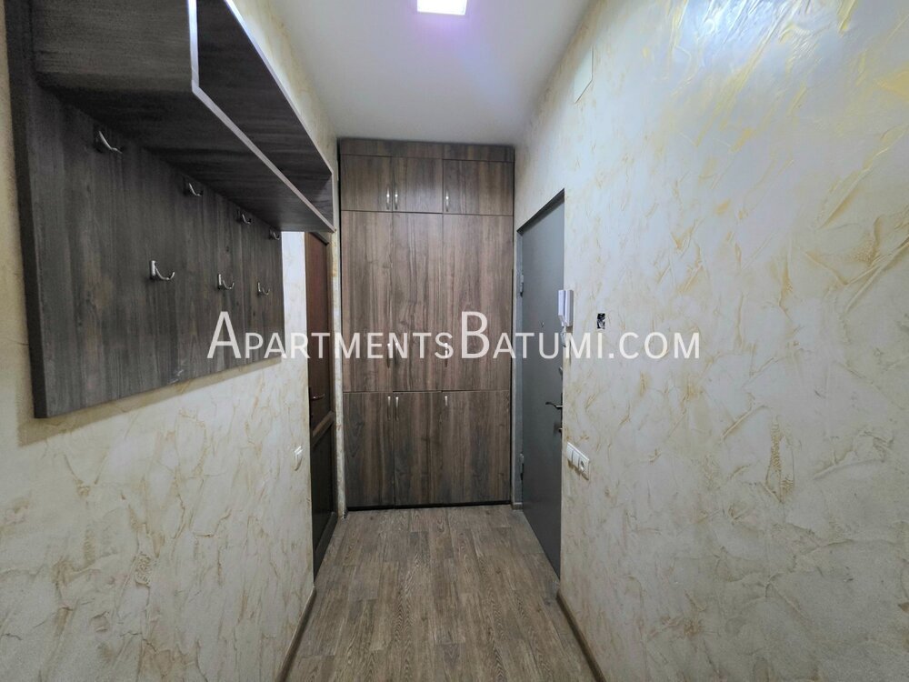3-room 75 m² Apartment for Rent on Bagrationi