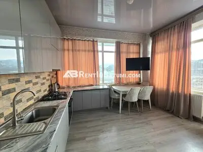 Аренда квартиры в Старом городе Батуми на улице Чавчавадзе