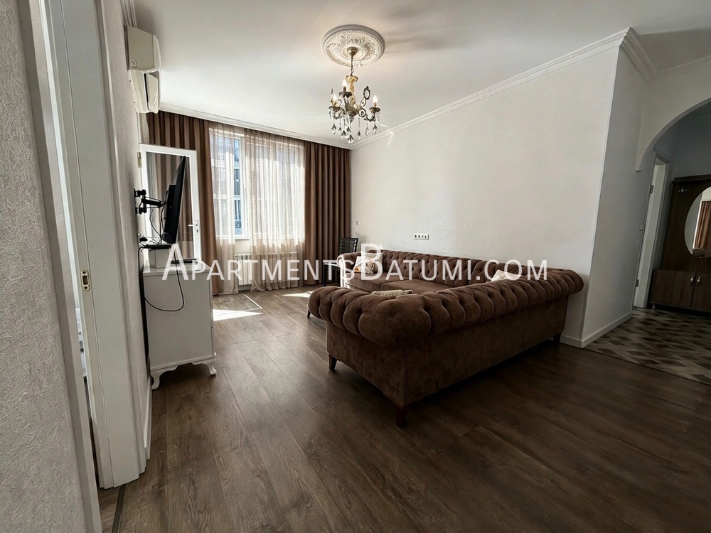 3-комнатная квартира 78 м² на Химшиашвили