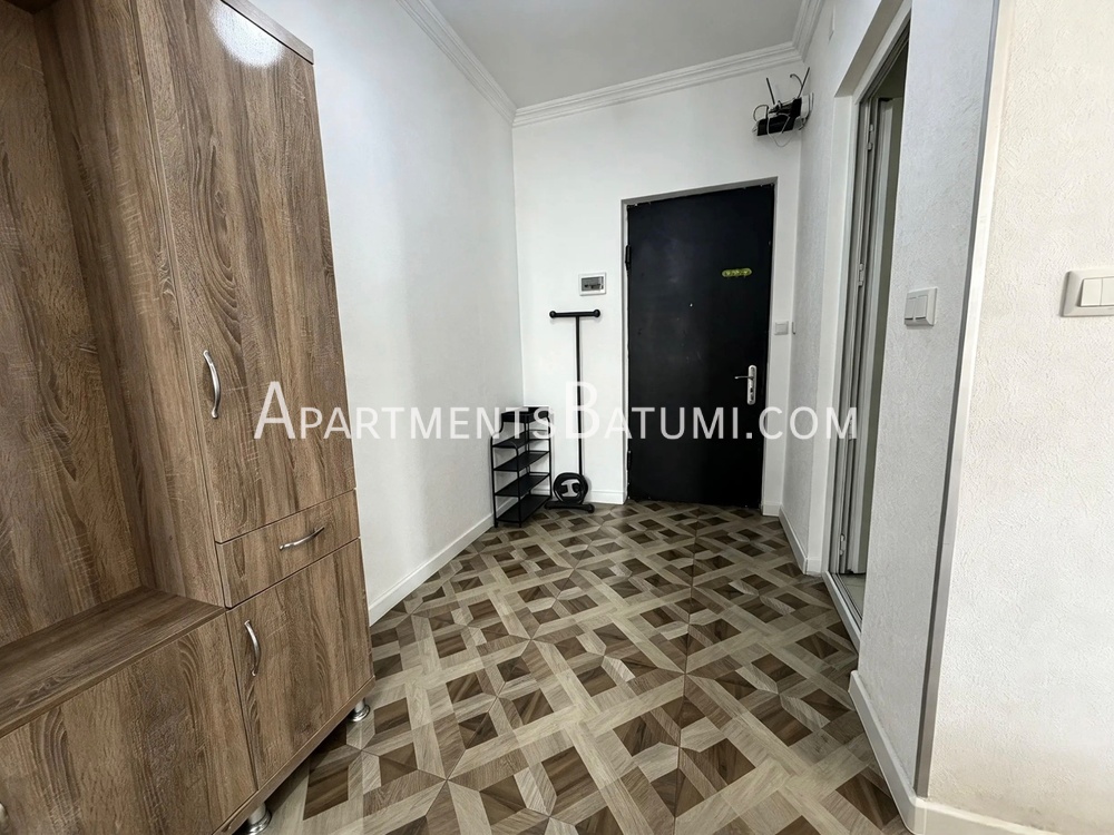 3-комнатная квартира 78 м² на Химшиашвили