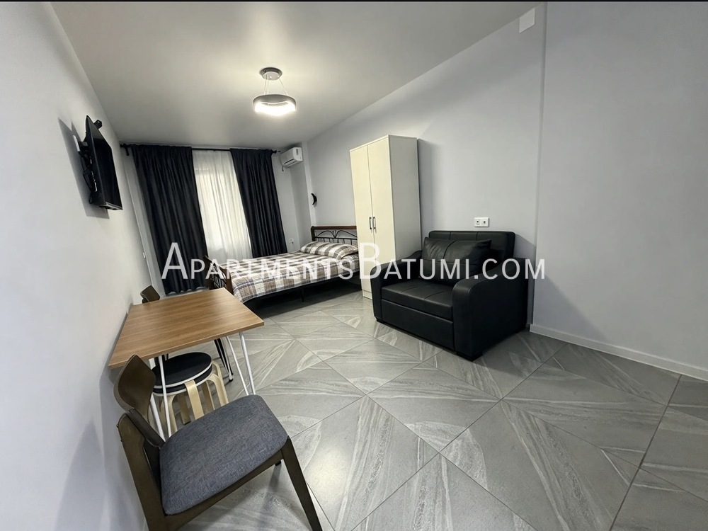 Аренда новой студии 36 м² в пер. Ангиса