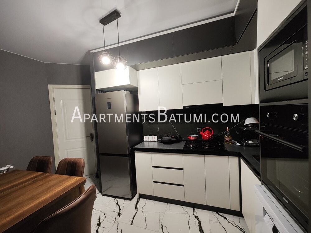 3-комнатной 100 м² на Шартава 2 спальни, изолированная кухня