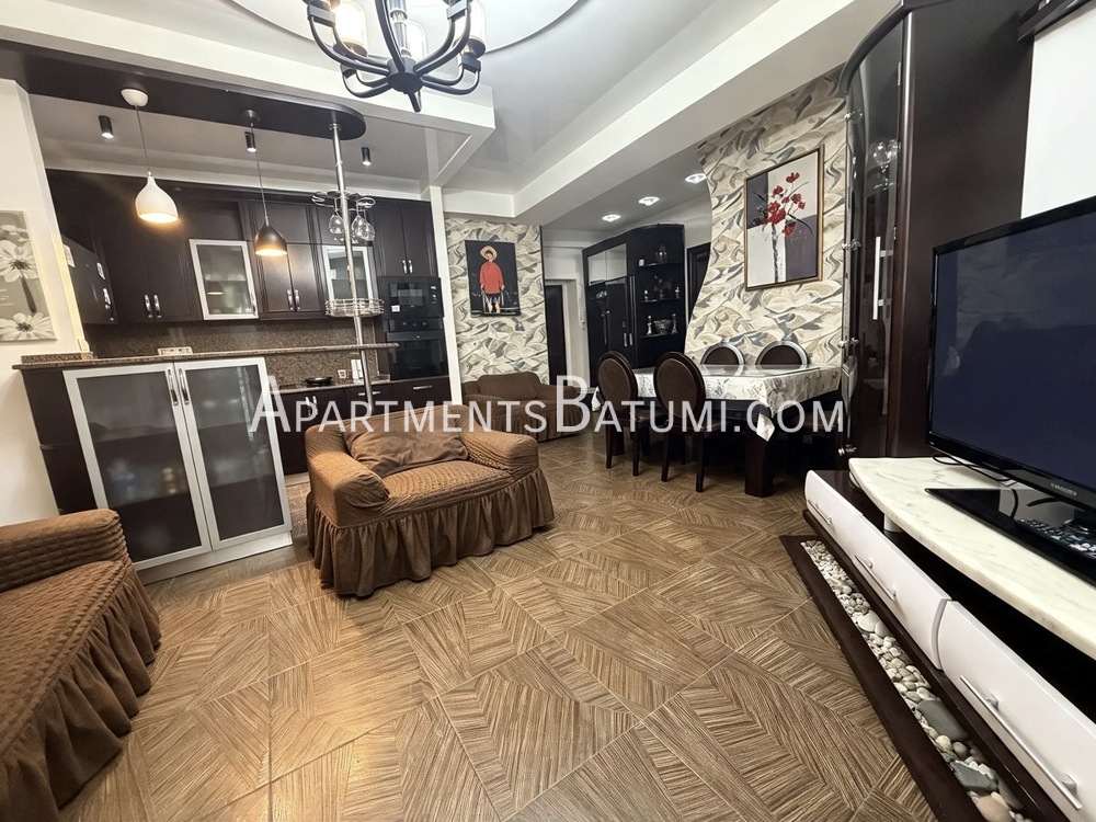 Аренда 3-комнатной квартиры 95 м² на Руставели за $1000